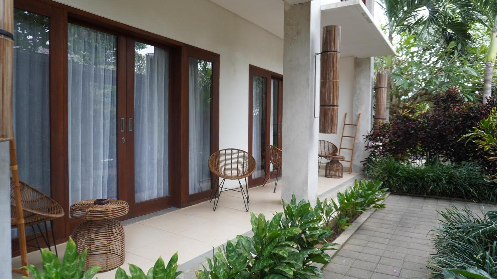Ratan Uluwatu Hotel And Villas Экстерьер фото