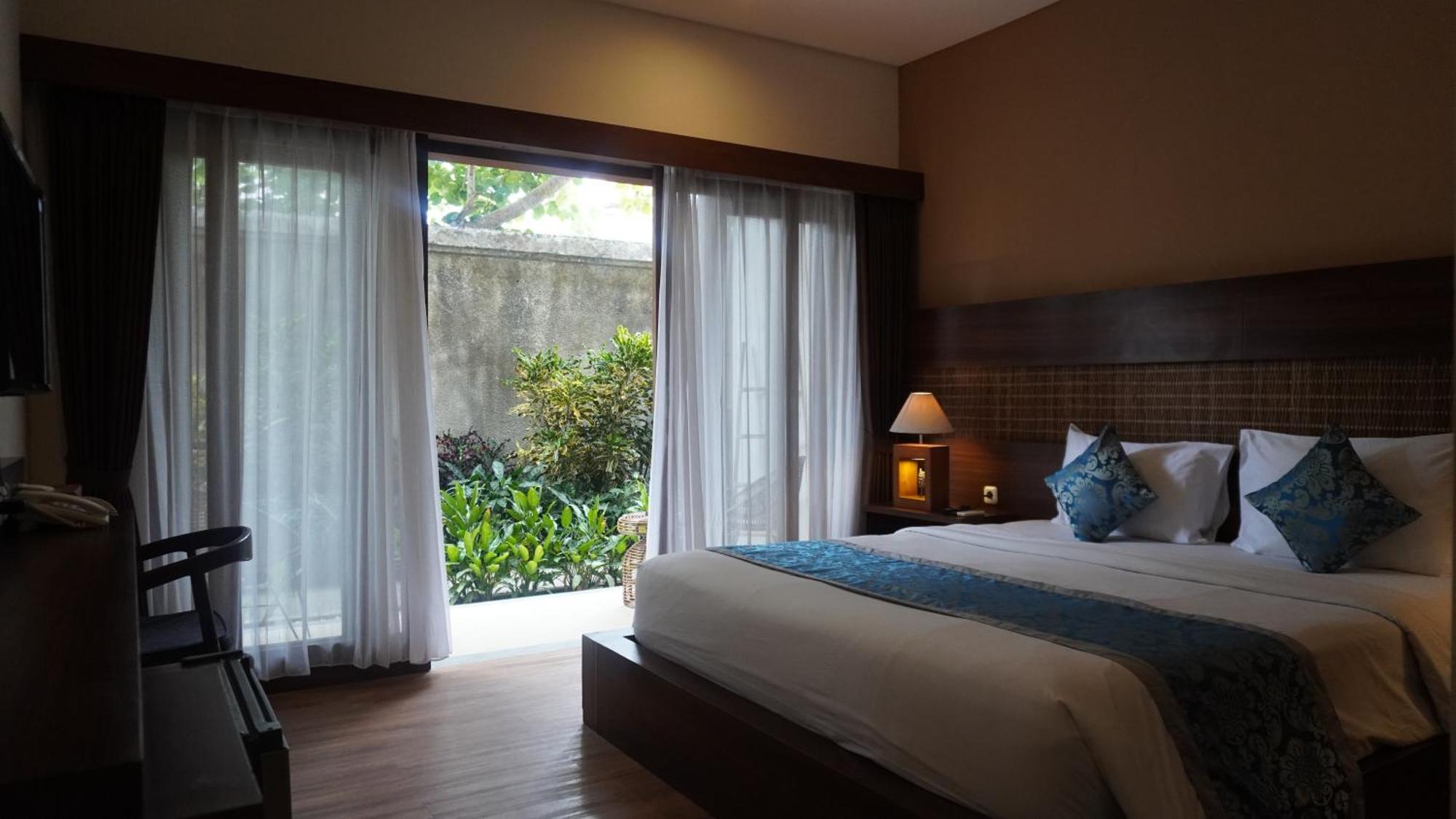Ratan Uluwatu Hotel And Villas Экстерьер фото